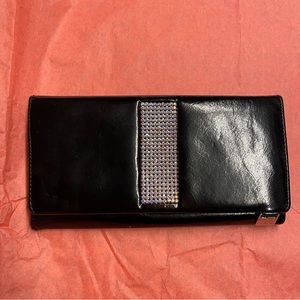 GioVani Patent Leather Continental Wallet Black with Rhinestones